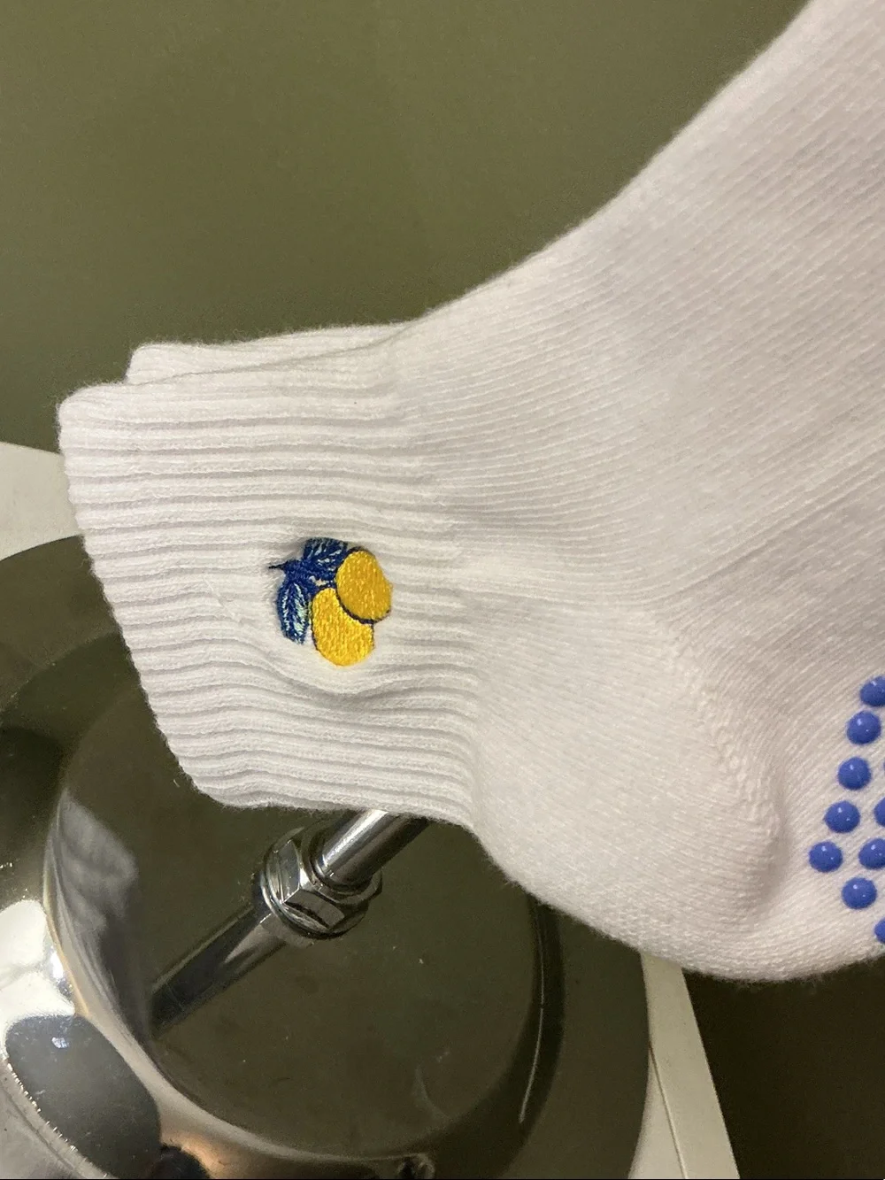 Wildfox NWT White Athletic Grip Socks Blue Dots Yellow Lemon One Size